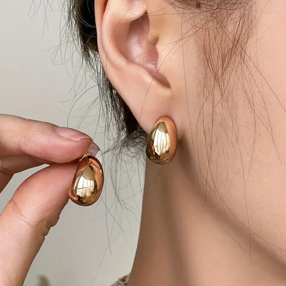 NEW Gold 18k Water Drop Minimalistic Modern Earrings Special Elegant Evening